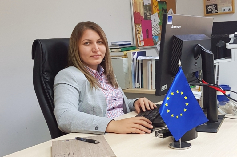 b1d237aad44a95e3871fc116e6241517_L