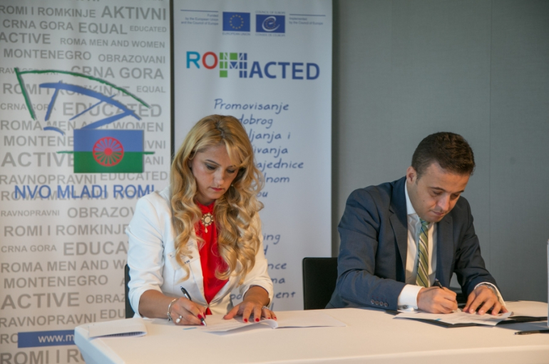 4ddc75f1698994d05cf43f2316d7d33a_XL