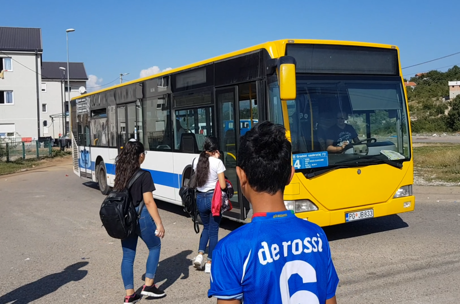 bus1