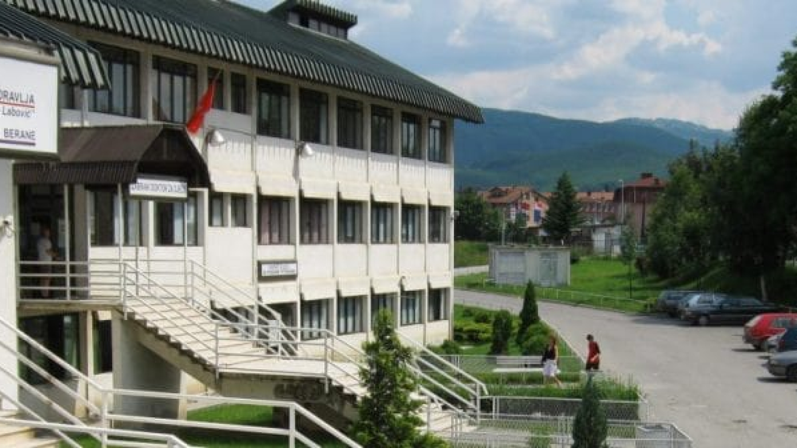 Dom-zdravlja-Berane-702x336-min