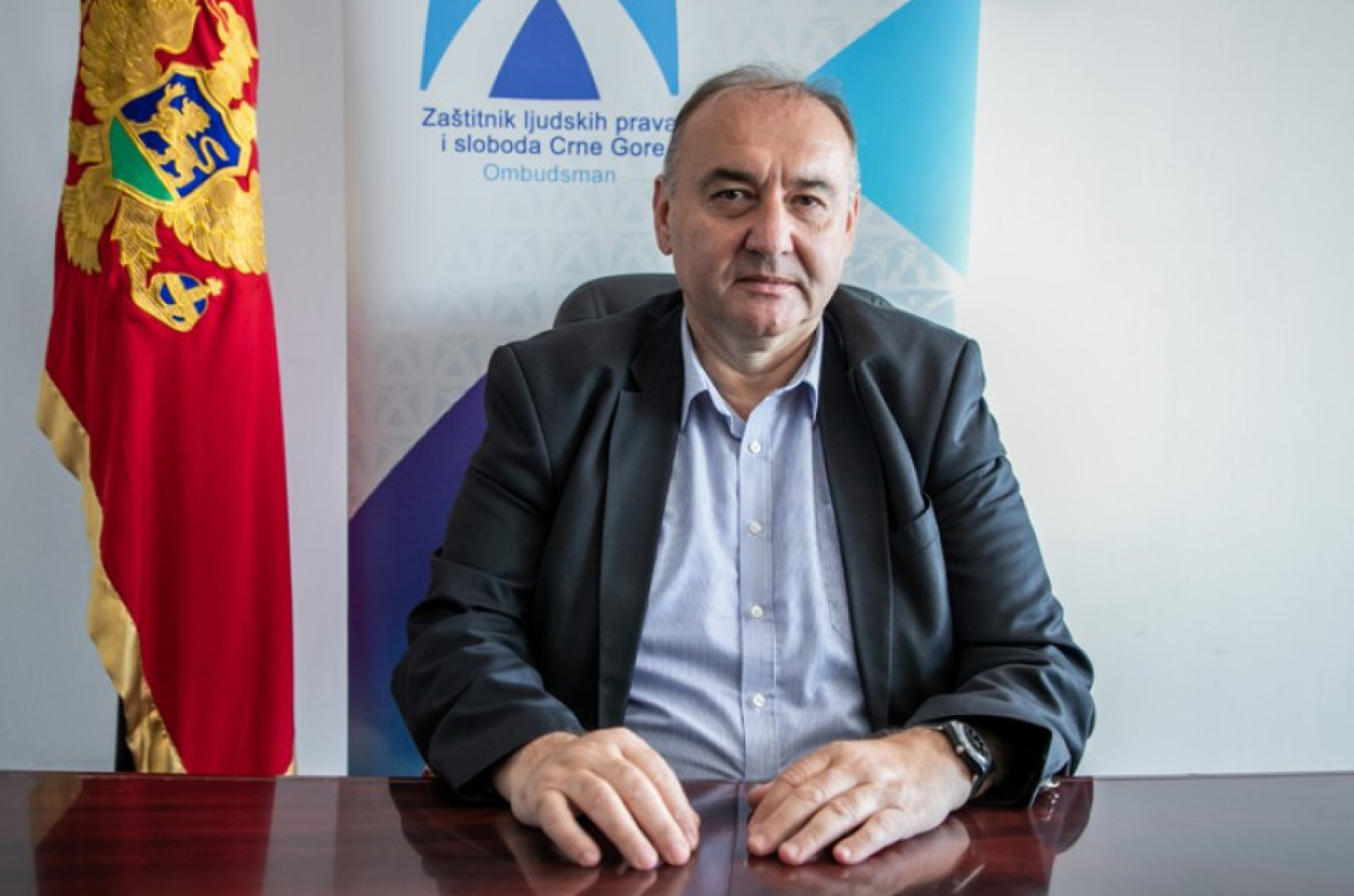 naslovna