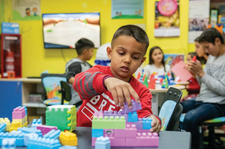 naslovna Defendologija-min (1)