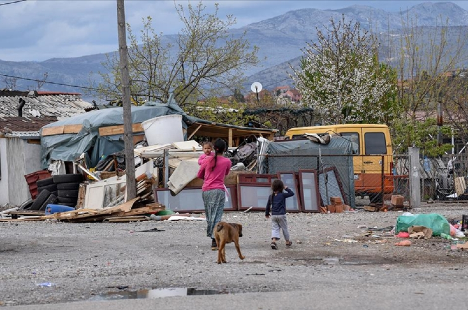 thumbs_b_c_9755a2f730d4613829d72e09ea579992