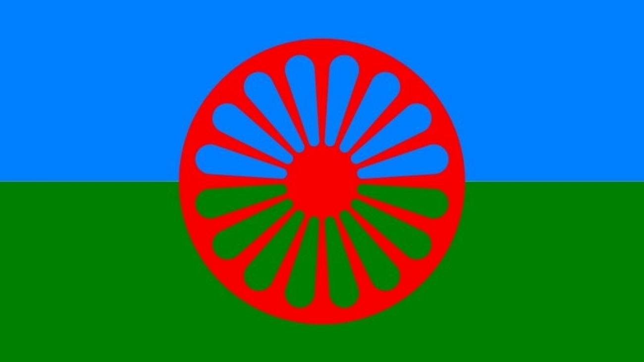 roma-flag-min