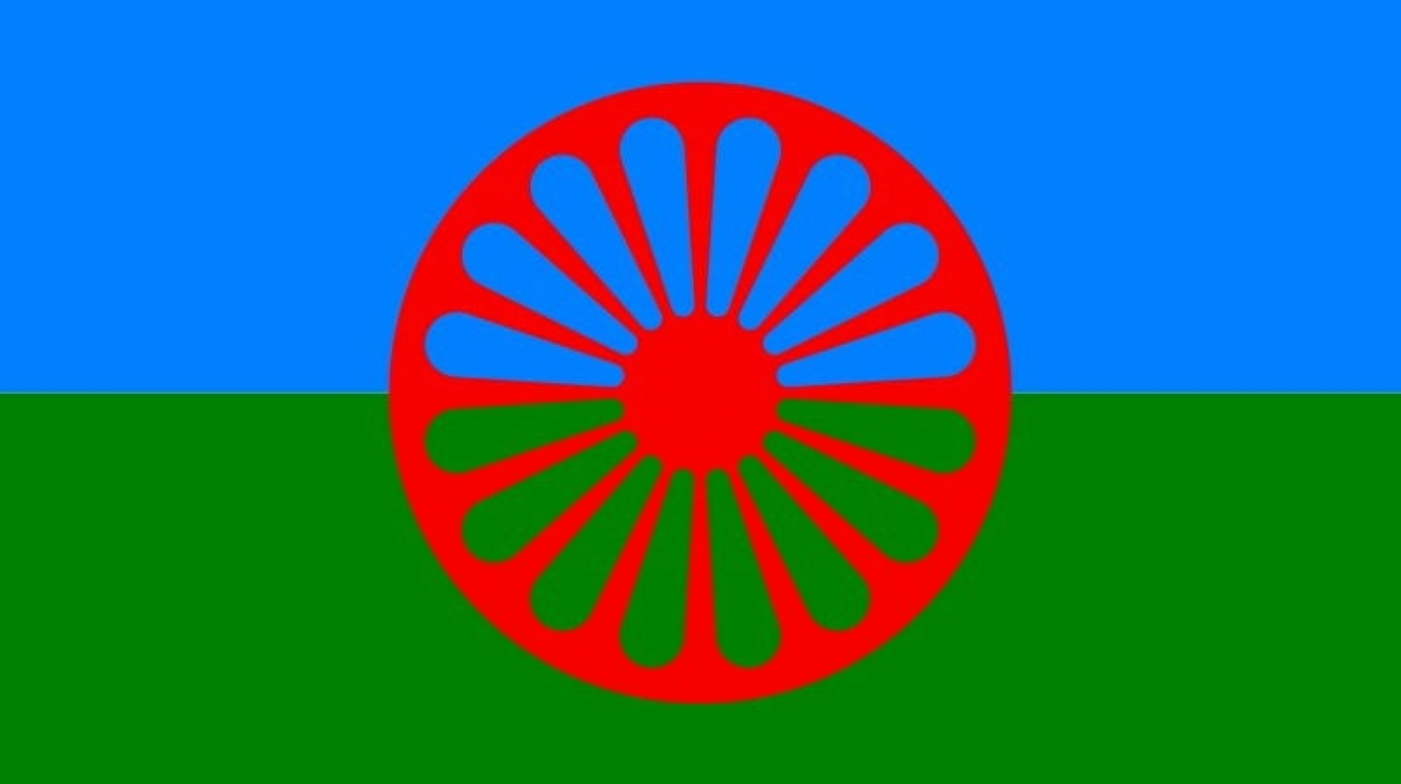roma-flag-min