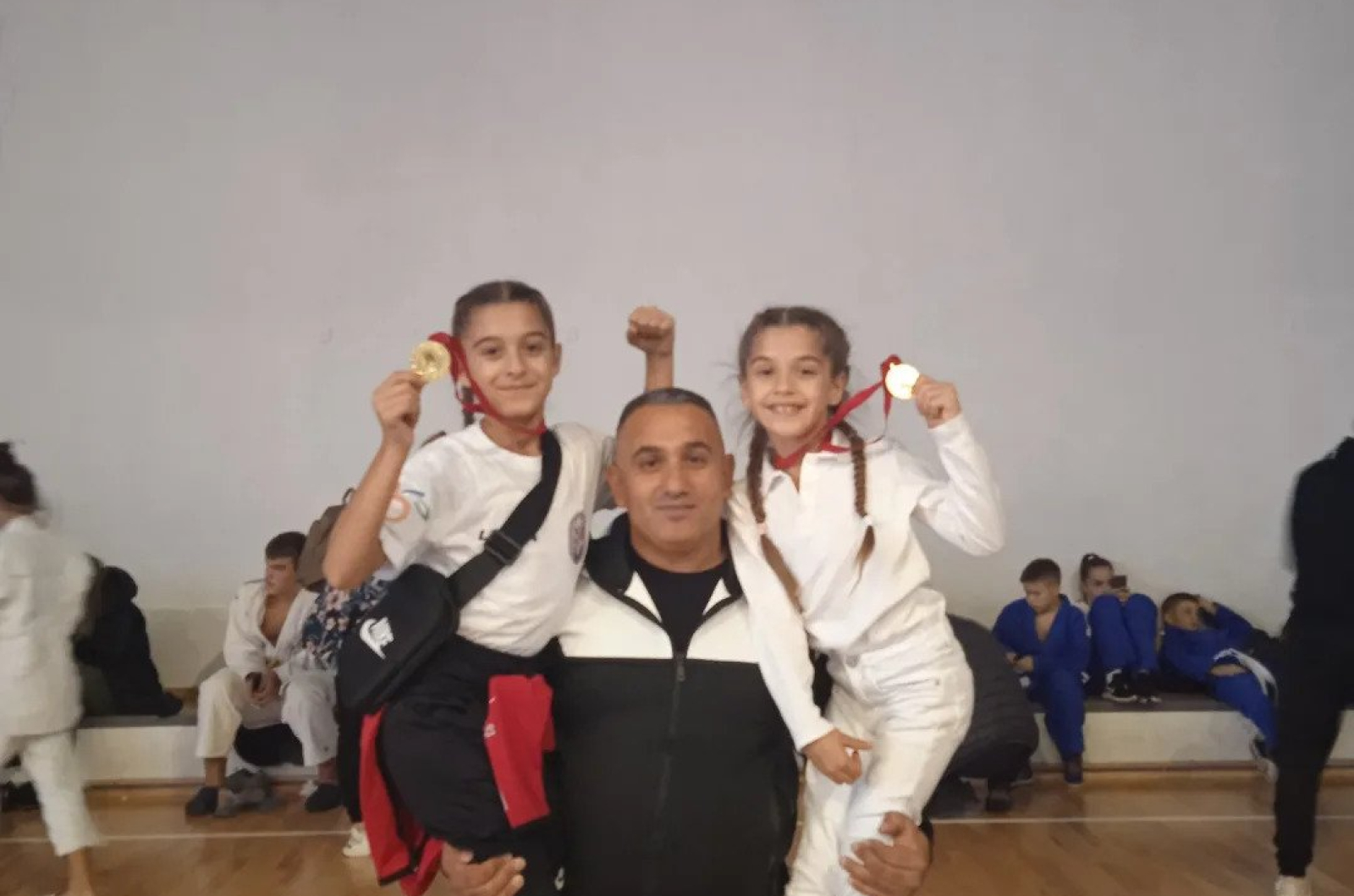 ezgif.com-gif-maker (3)-min