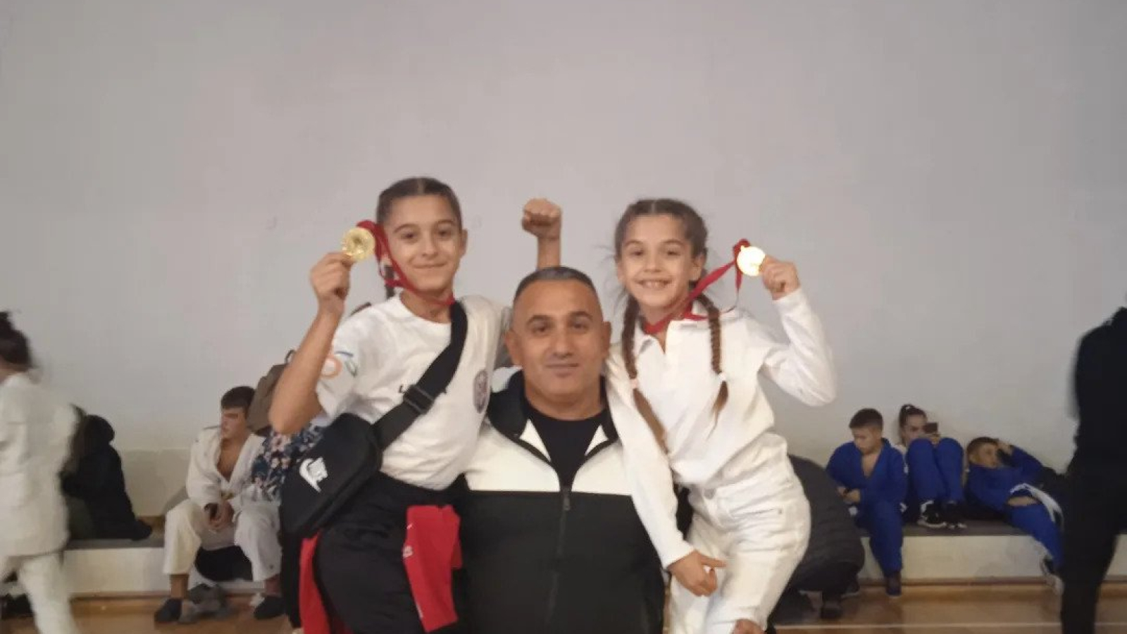 ezgif.com-gif-maker (3)-min