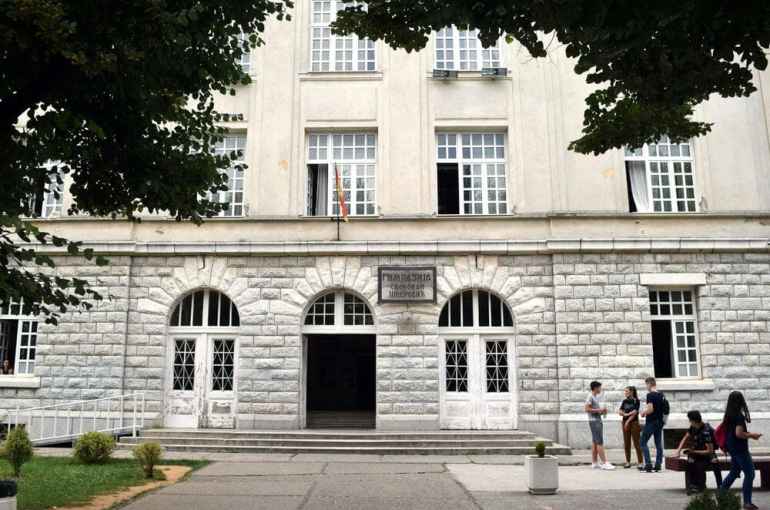 5349831_696093_ls-min