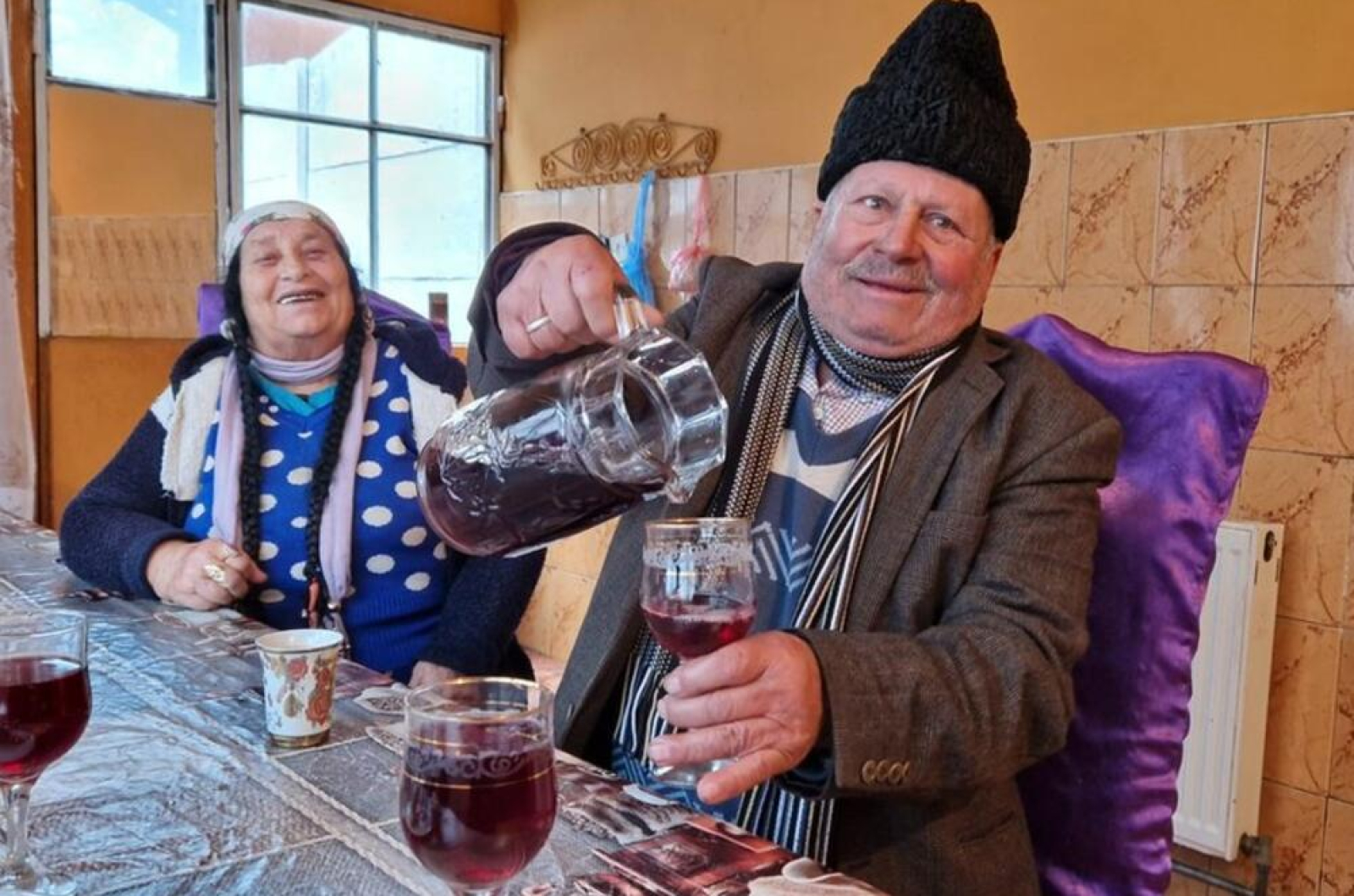 5464924__128384057_7356773a-8cd0-427c-baf8-8d3595504a24_ls-min