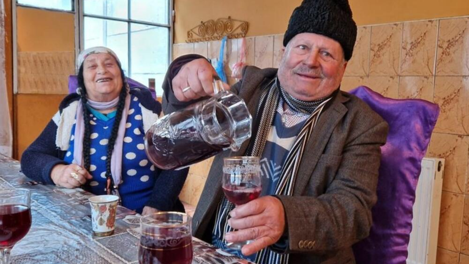 5464924__128384057_7356773a-8cd0-427c-baf8-8d3595504a24_ls-min